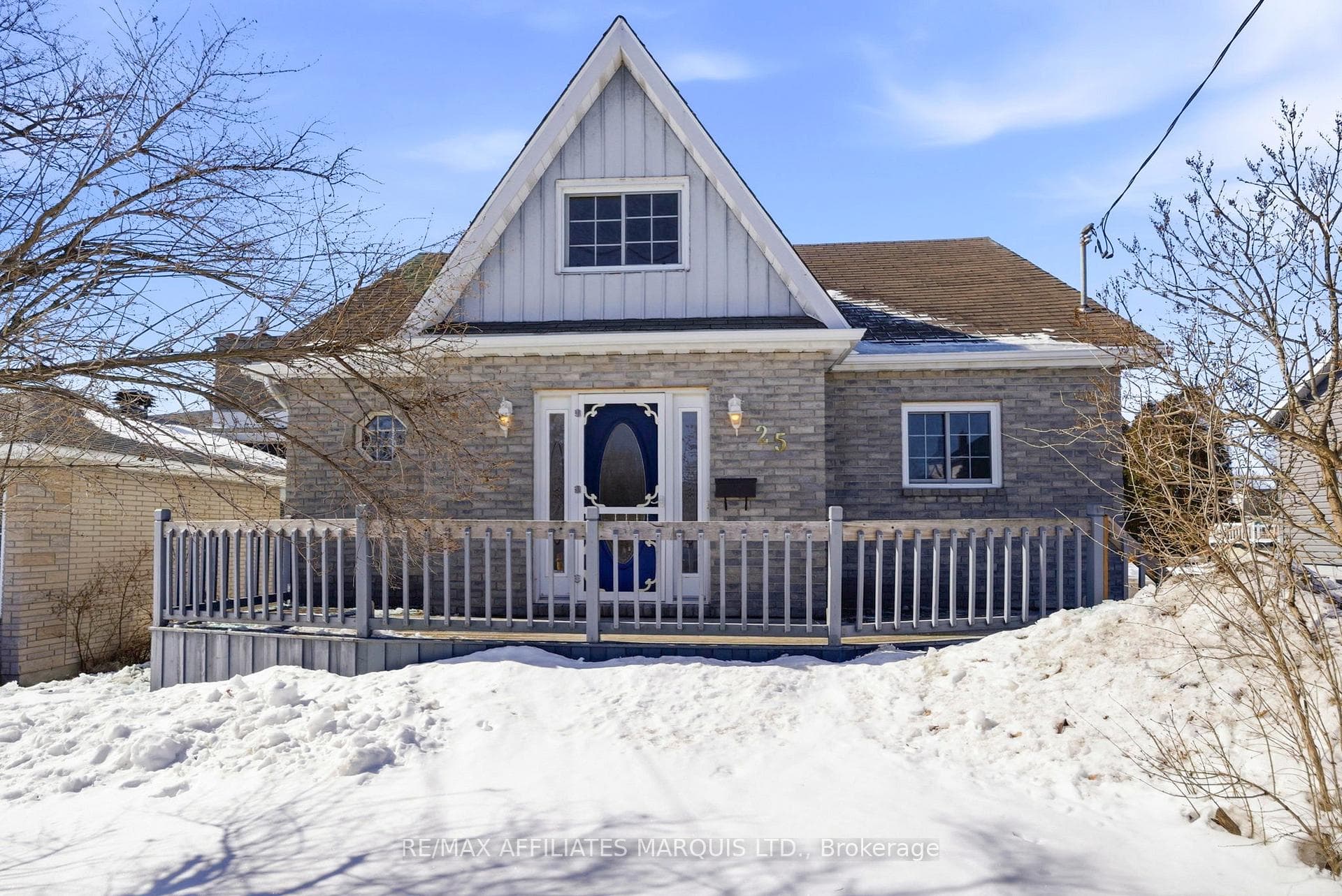 25 Dunbar Avenue, Cornwall, ON K6H 5M6
