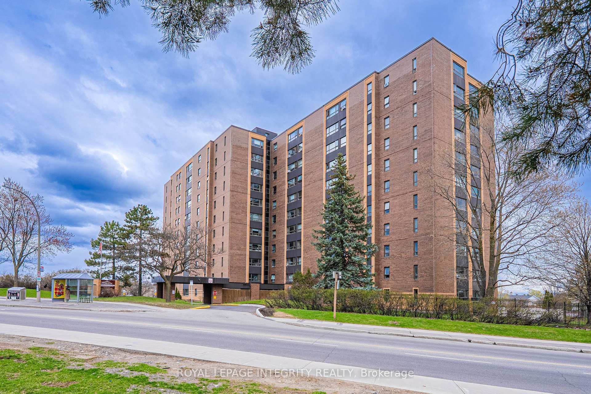 1356 Meadowlands Drive E 806, Cityview - Parkwoods Hills - Rideau Shore, ON K2E 6K6
