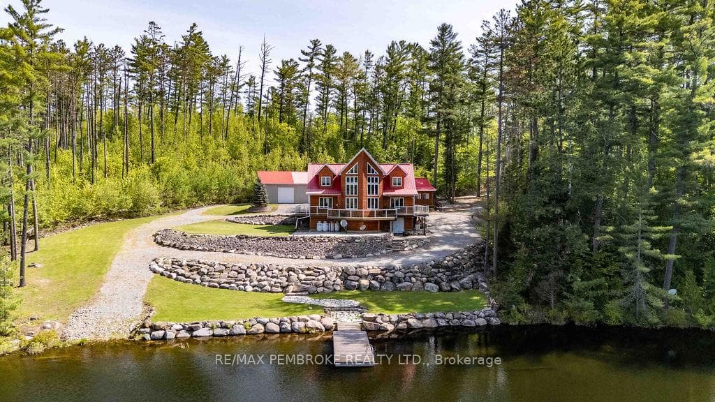 208 Red Fox Trail, Head, Clara and Maria, ON K0J 2K0