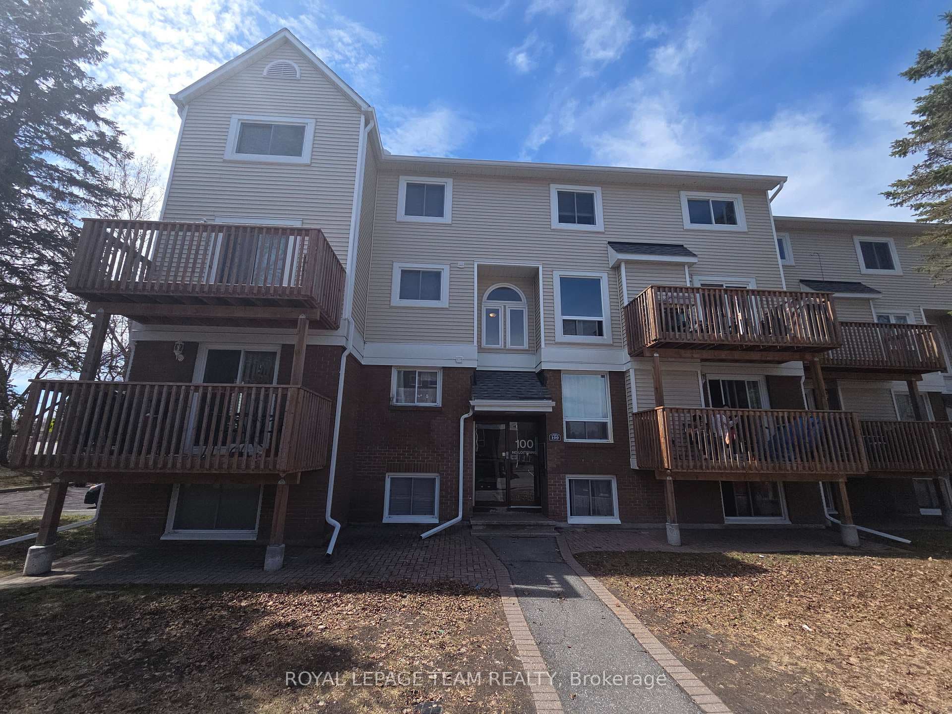 100 Fenerty Court E 2, Kanata, ON K1G 4P2