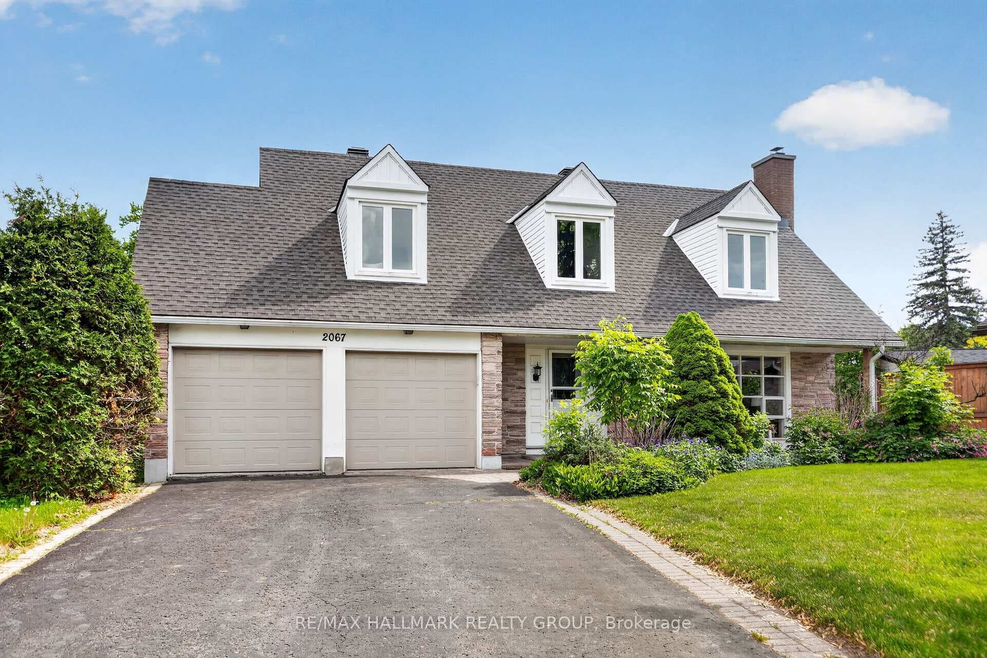 2067 Woodglen Crescent, Beacon Hill North - South and Area, ON K1J 6G6
