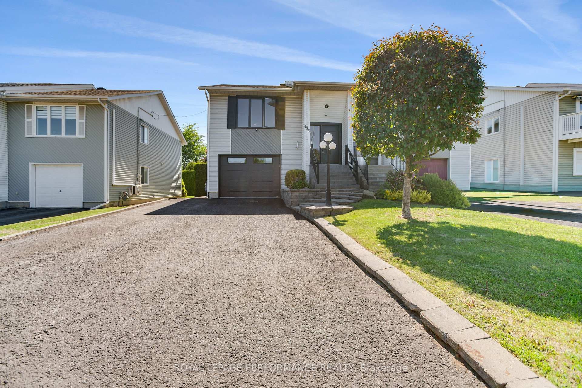 433 Tupper Street, Hawkesbury, ON K6A 3L9
