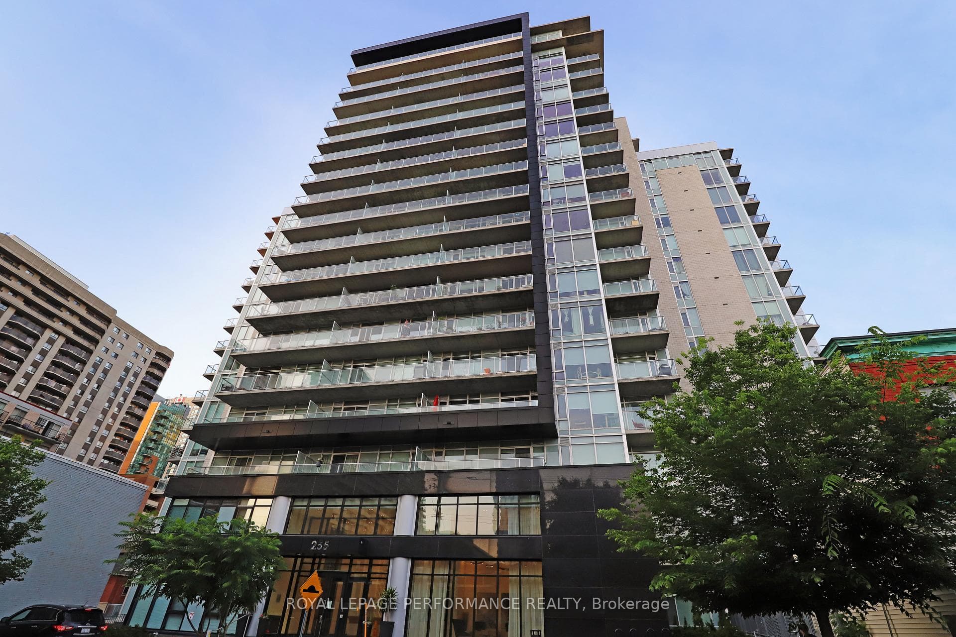 255 Bay Street 1603, Ottawa Centre, ON K1R 0C5