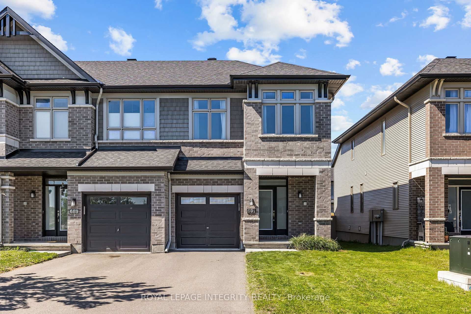 691 Capricorn Circle, Blossom Park - Airport and Area, ON K4M 0J5