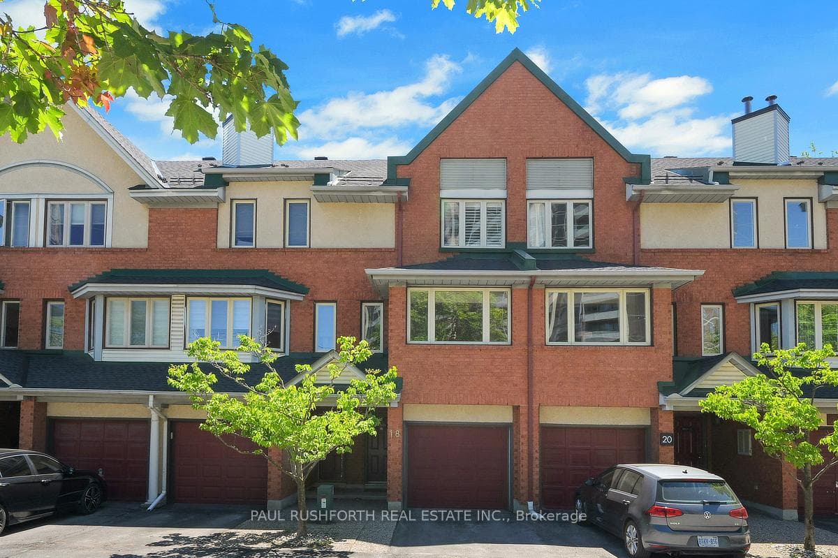 2828 Richmond Road 18, Britannia Heights - Queensway Terrace N and Area, ON K2B 8S1