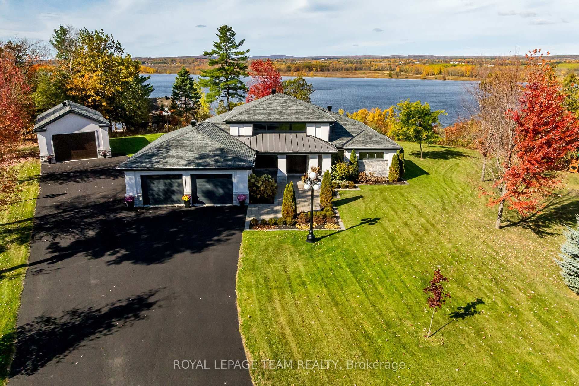 153 Adrien Street, Clarence-Rockland, ON K4K 1K7