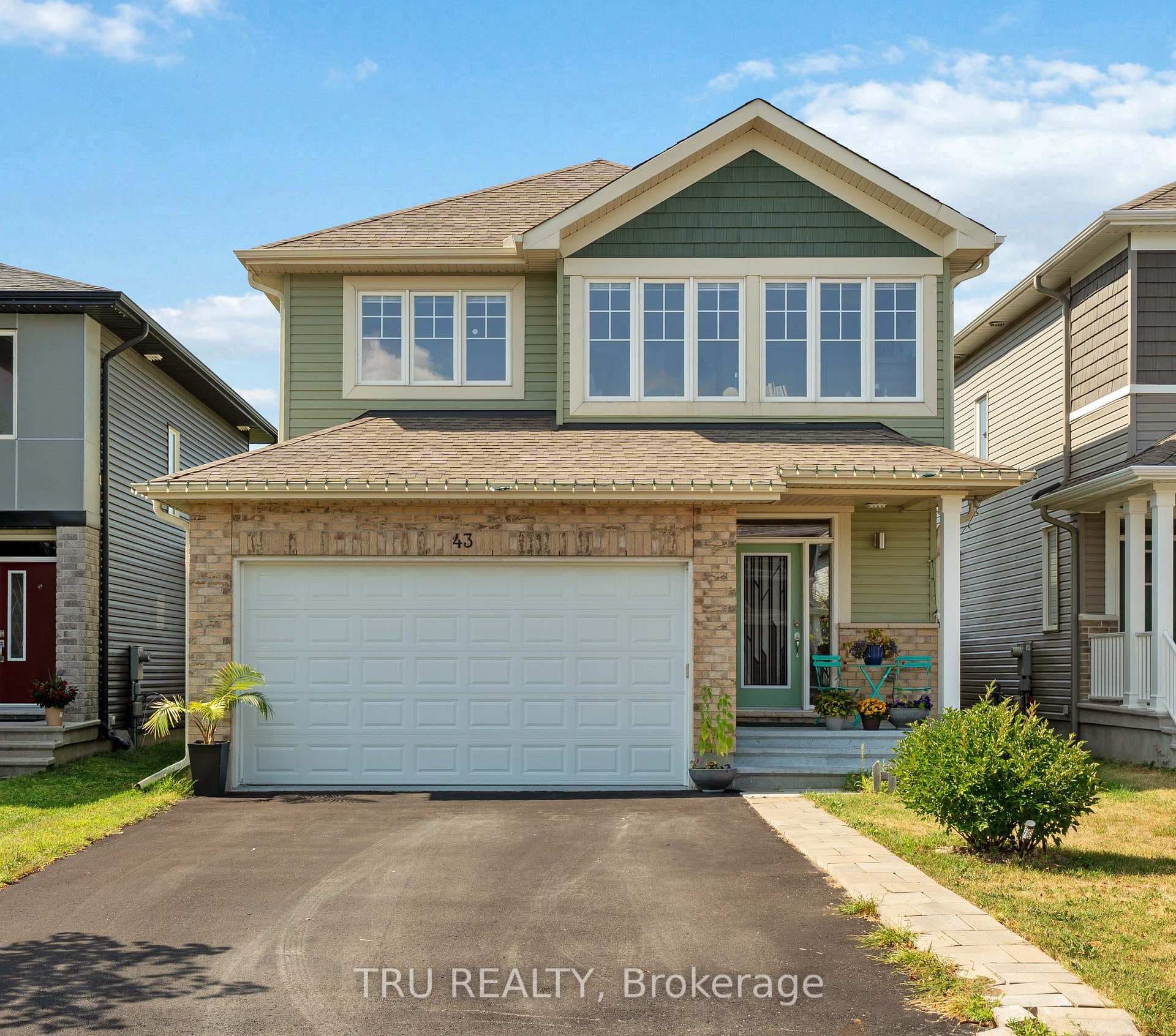43 Aridus Crescent, Stittsville - Munster - Richmond, ON K2S 2L4