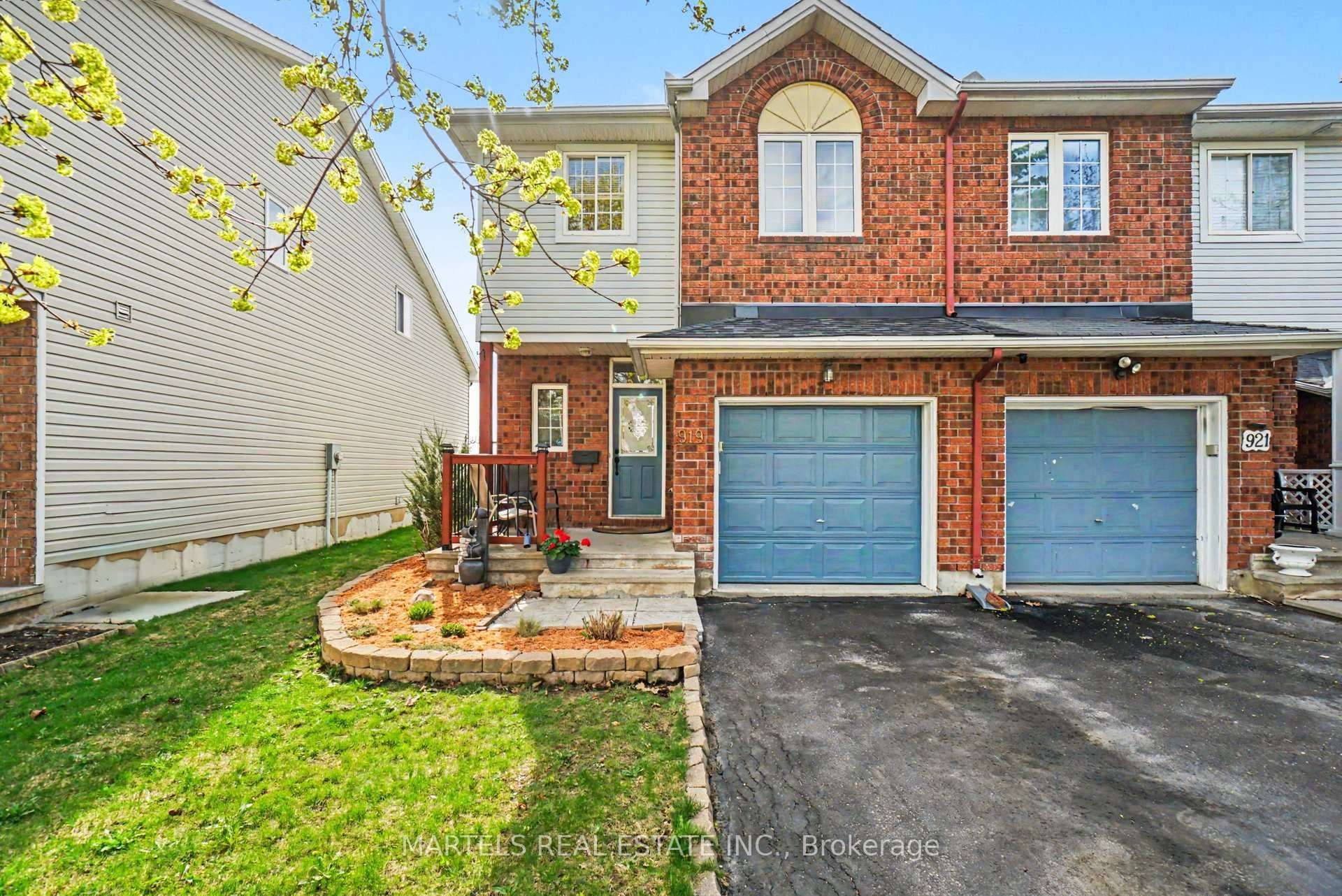 919 Markwick Crescent, Orleans - Cumberland and Area, ON K4A 4J1