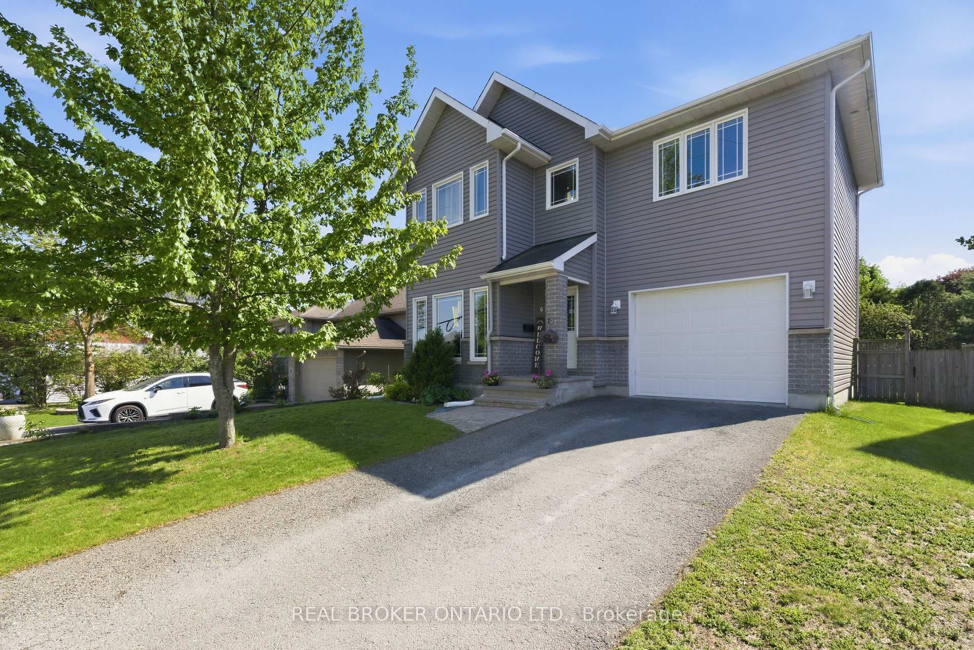 6 Francis Street, Carleton Place, ON K7C 0C6