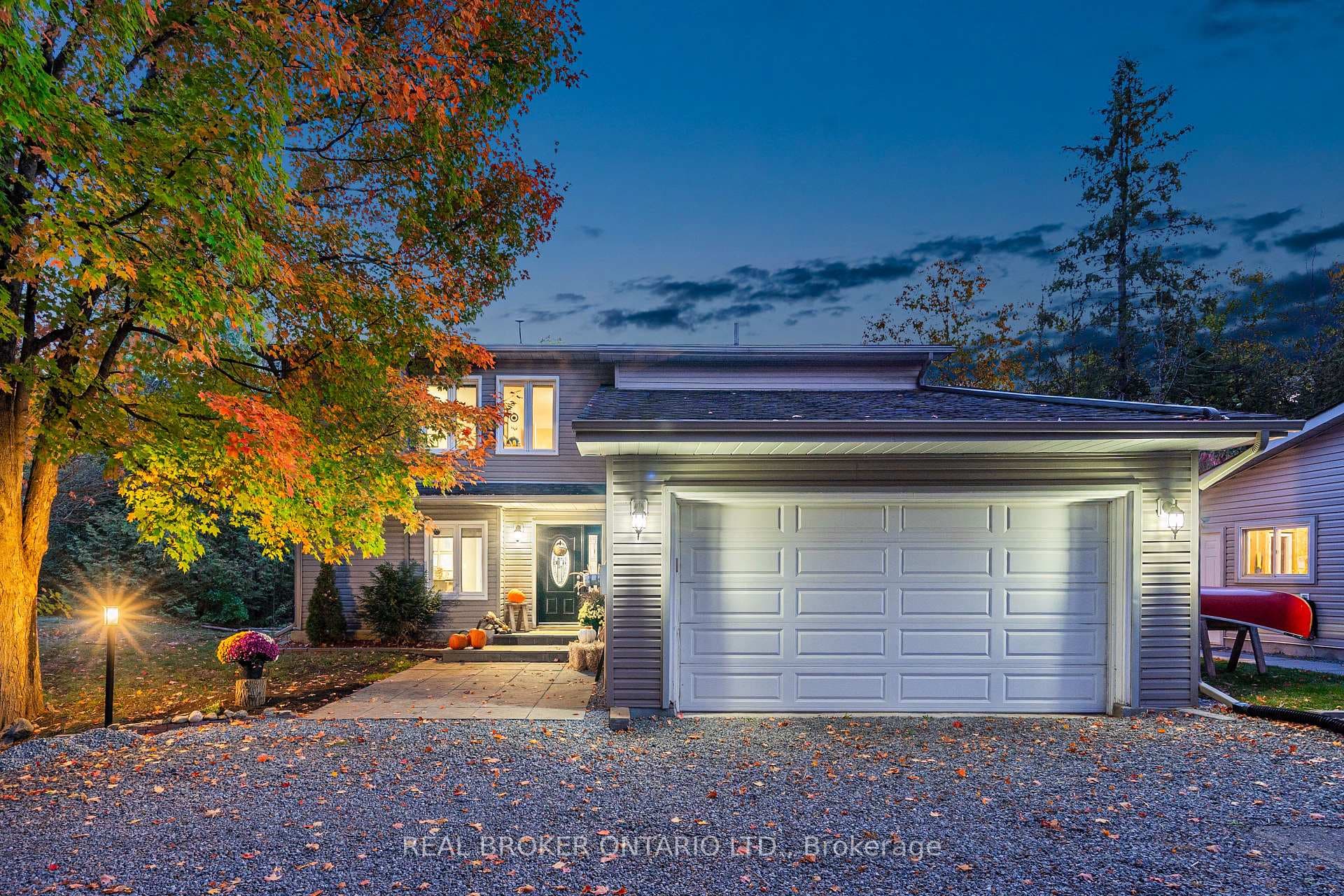 967 Upper Dwyer Hill Road, Carp - Huntley Ward, ON K0A 1L0