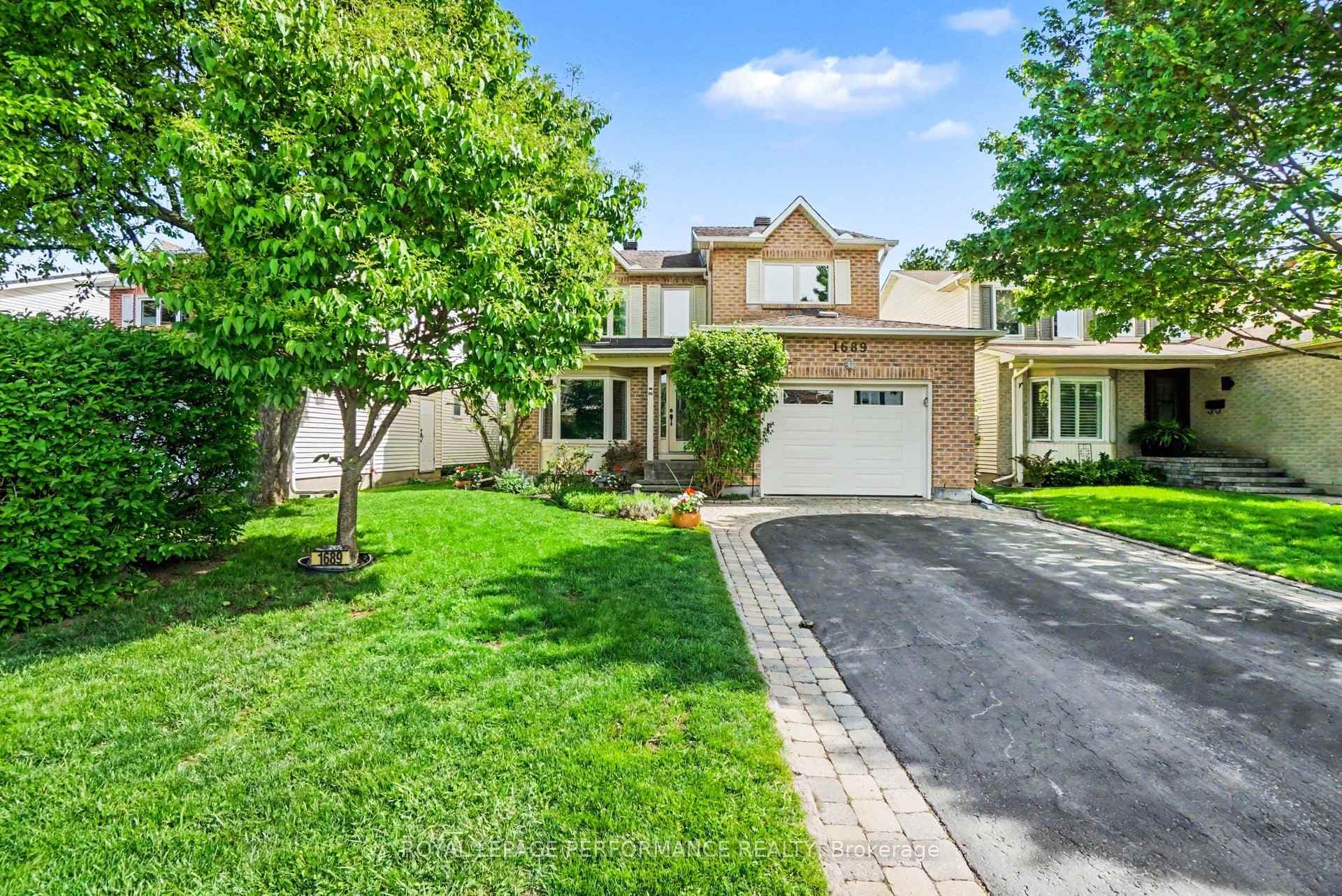 1689 Boisbriand Crescent, Orleans - Convent Glen and Area, ON K1C 4V6