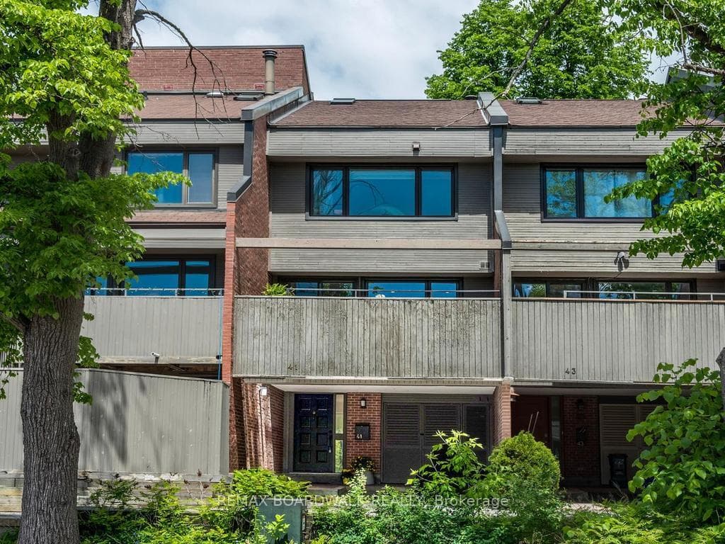 41 Putman Avenue, New Edinburgh - Lindenlea, ON K1M 1Z1
