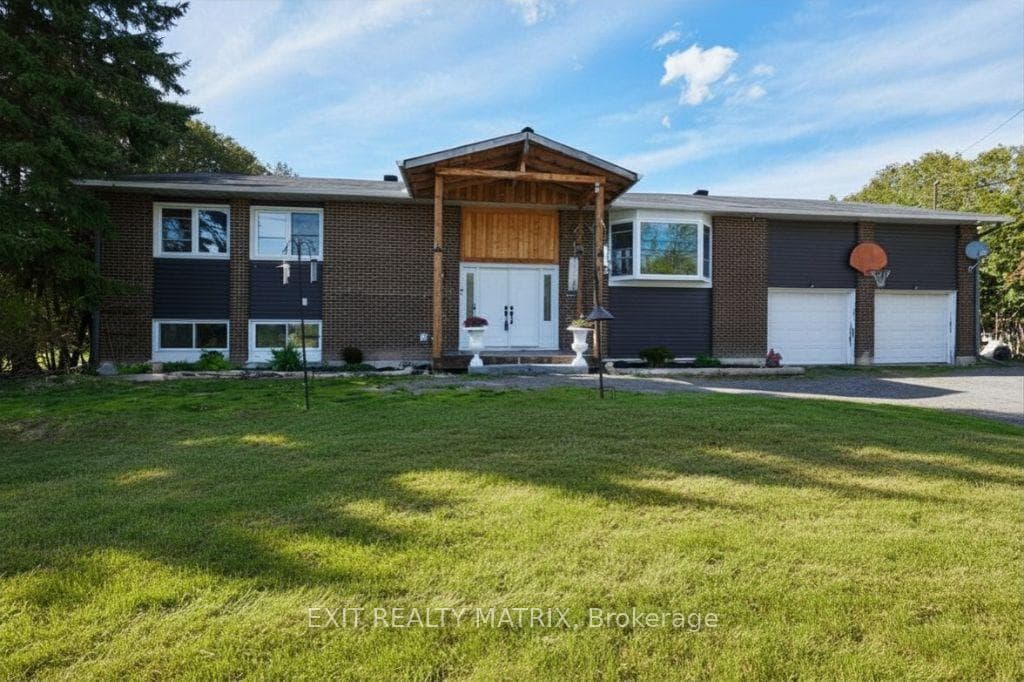 2750 Eldo Street, Greely - Metcalfe - Osgoode - Vernon and Area, ON K0A 2P0