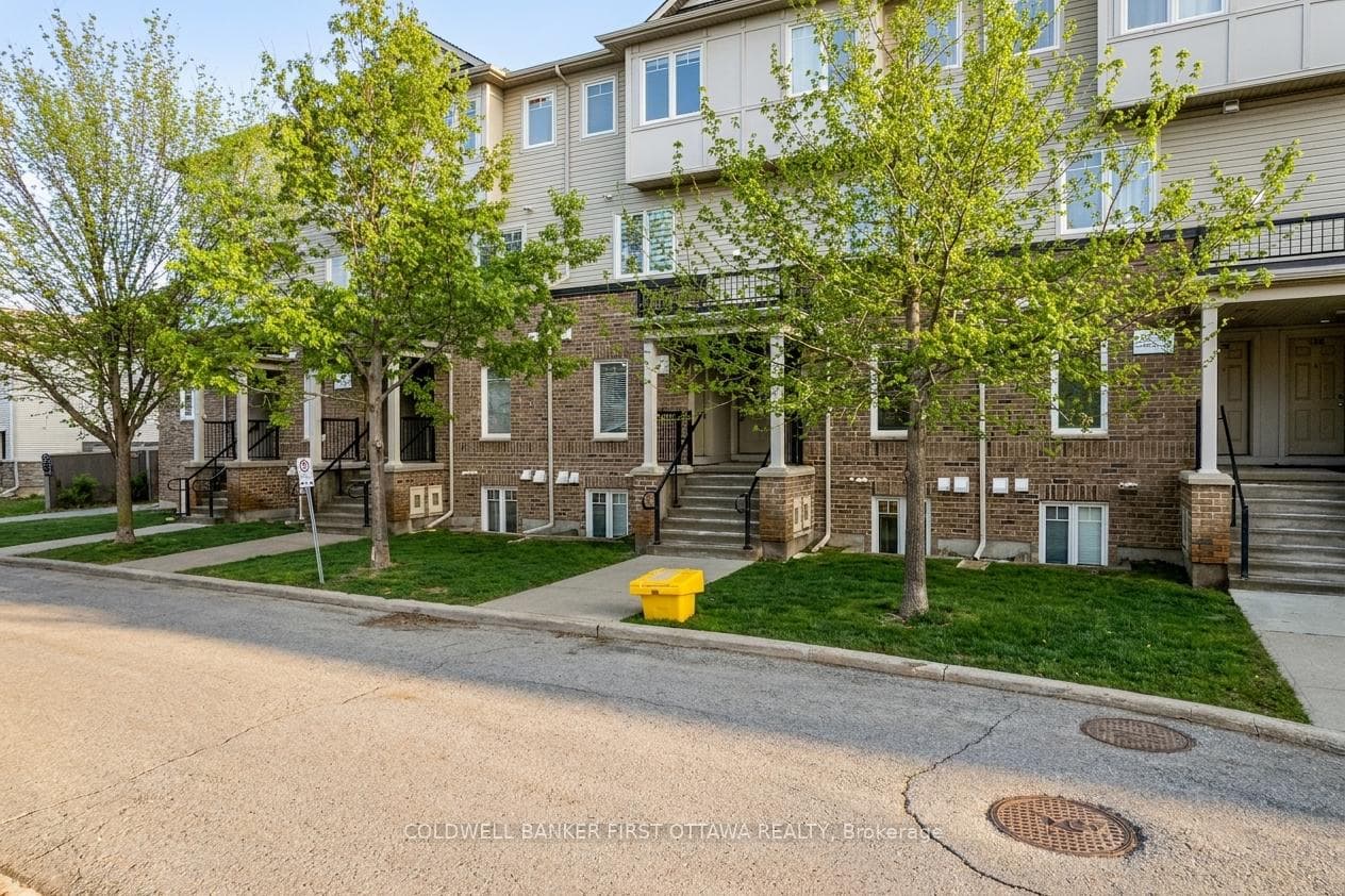 150 Urbancrest Private, Barrhaven, ON T1P 1L9