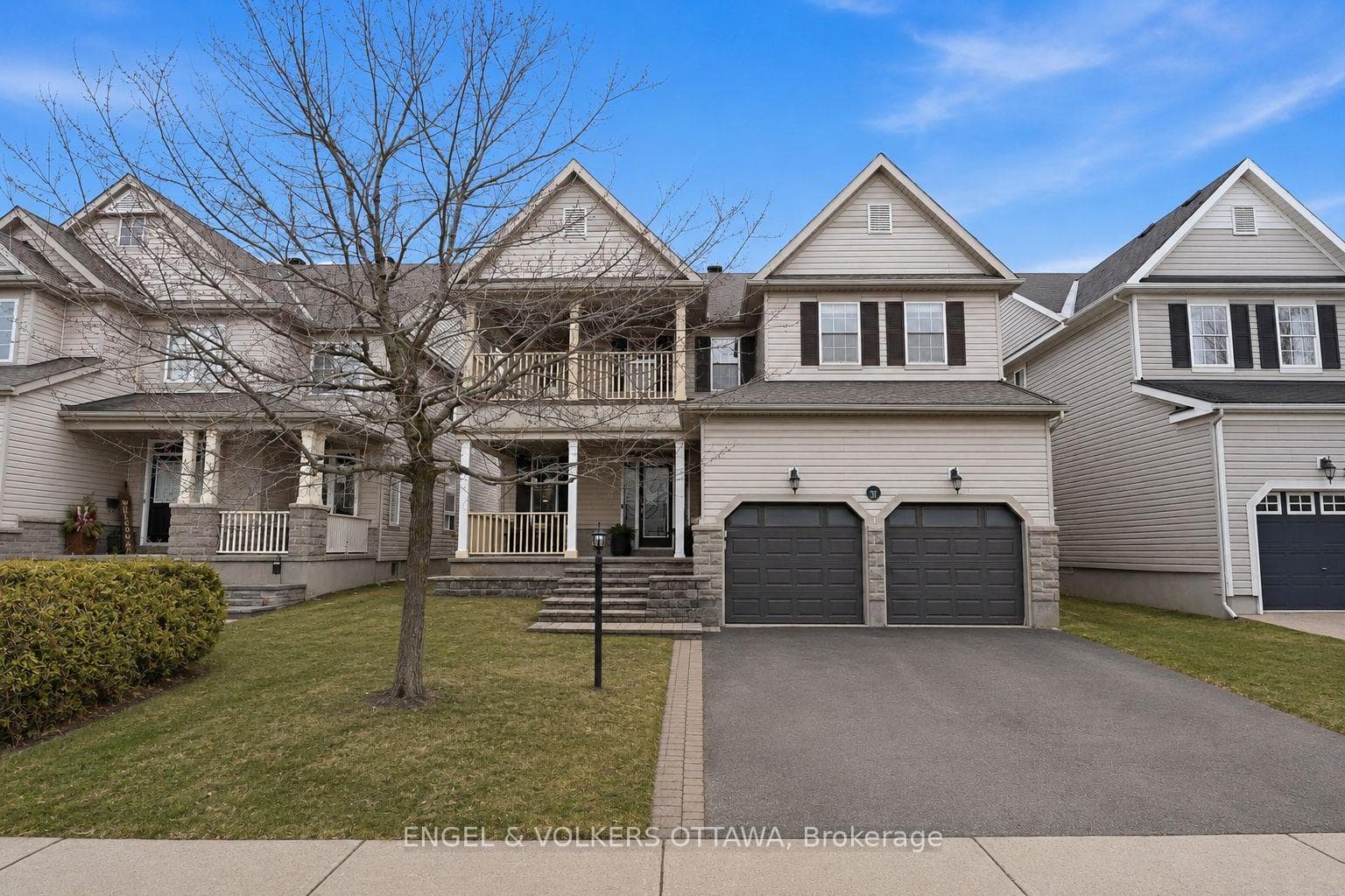 31 Leatherwood Crescent, Barrhaven, ON K2J 4X9
