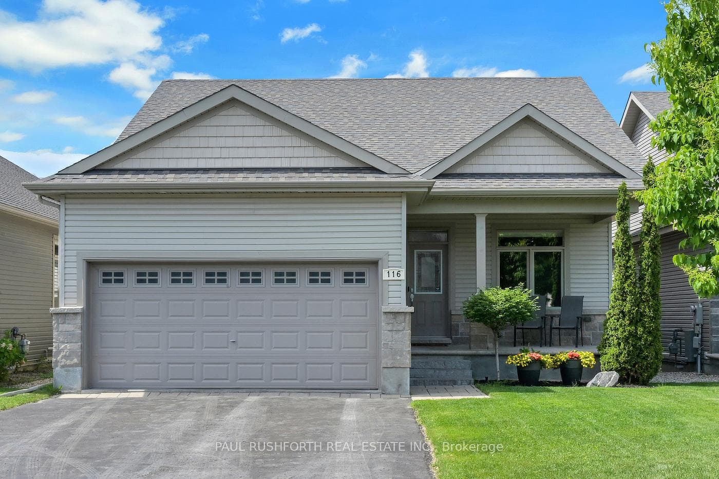 116 Elfin Grove, Kanata, ON K2V 0B9