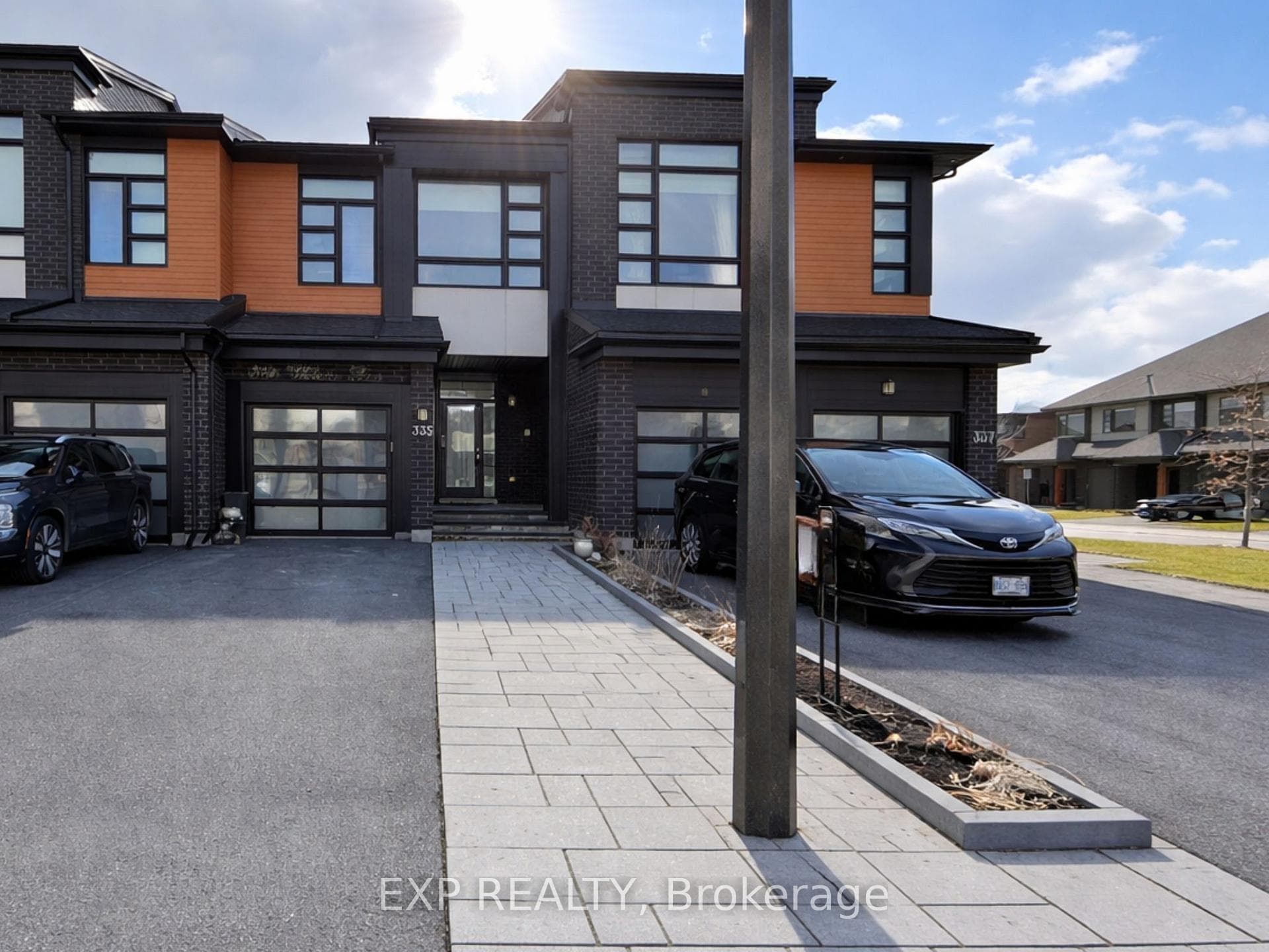 335 Wabasso Lane, Leitrim, ON K1T 0T2