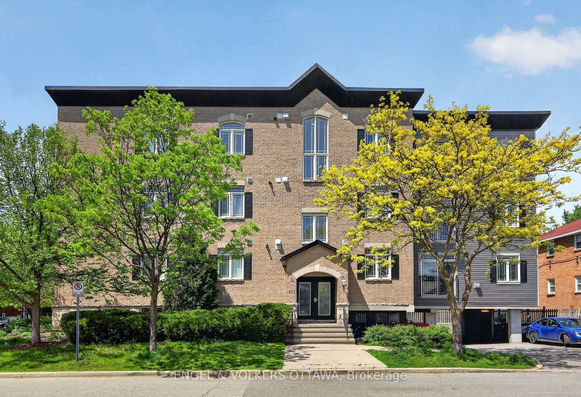711 Churchill Avenue 401, Westboro - Hampton Park, ON K1Z 7J9