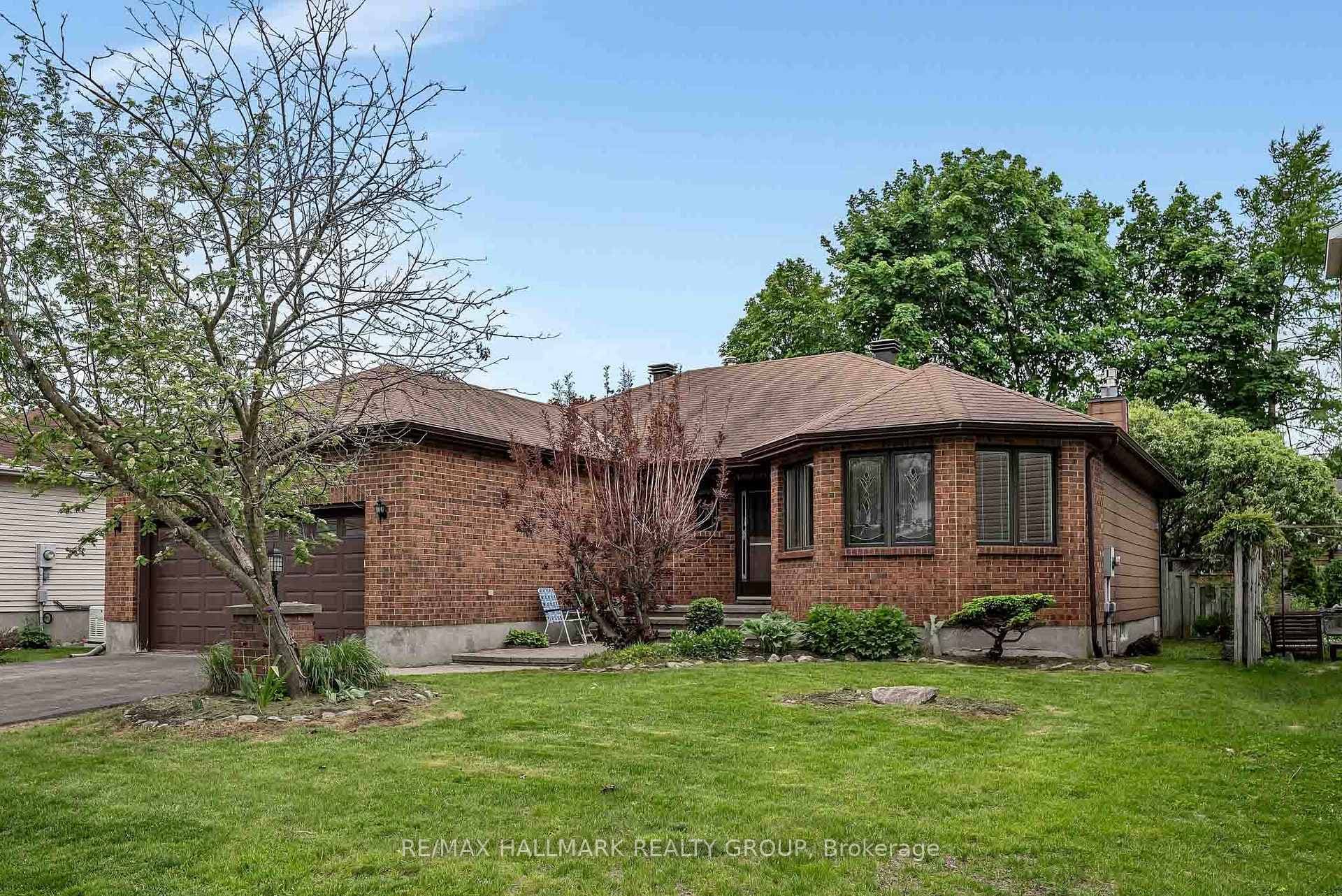 18 Randall James Drive, Stittsville - Munster - Richmond, ON K2S 1L9