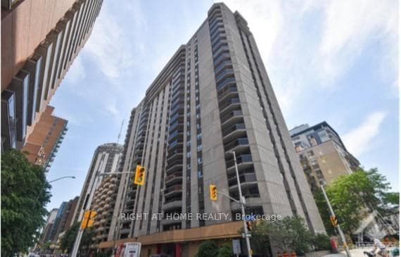470 Laurier Avenue W 706, Ottawa Centre, ON K1R 7W9
