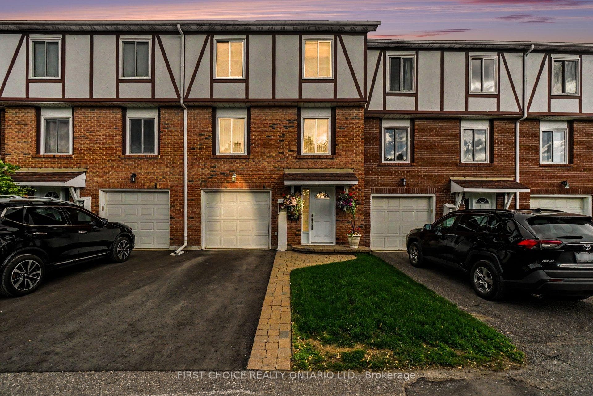1793 Axminster Court 34, Orleans - Convent Glen and Area, ON K1C 1Z5