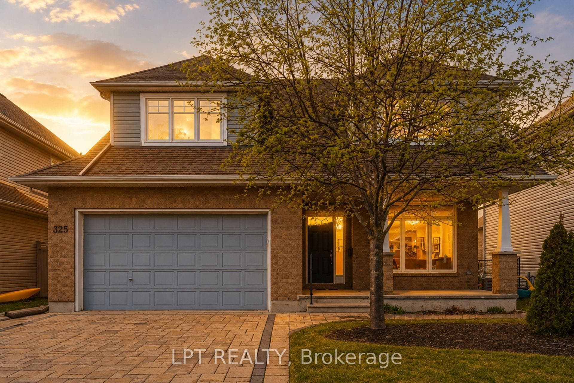 325 Creston Valley Way, Blossom Park - Airport and Area, ON K1T 0G6