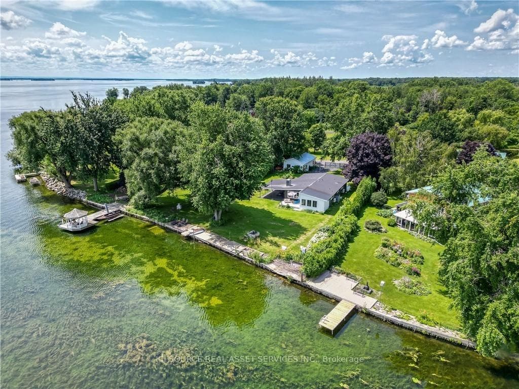 20586 Old Montreal Road, South Glengarry, ON K0C 2C0
