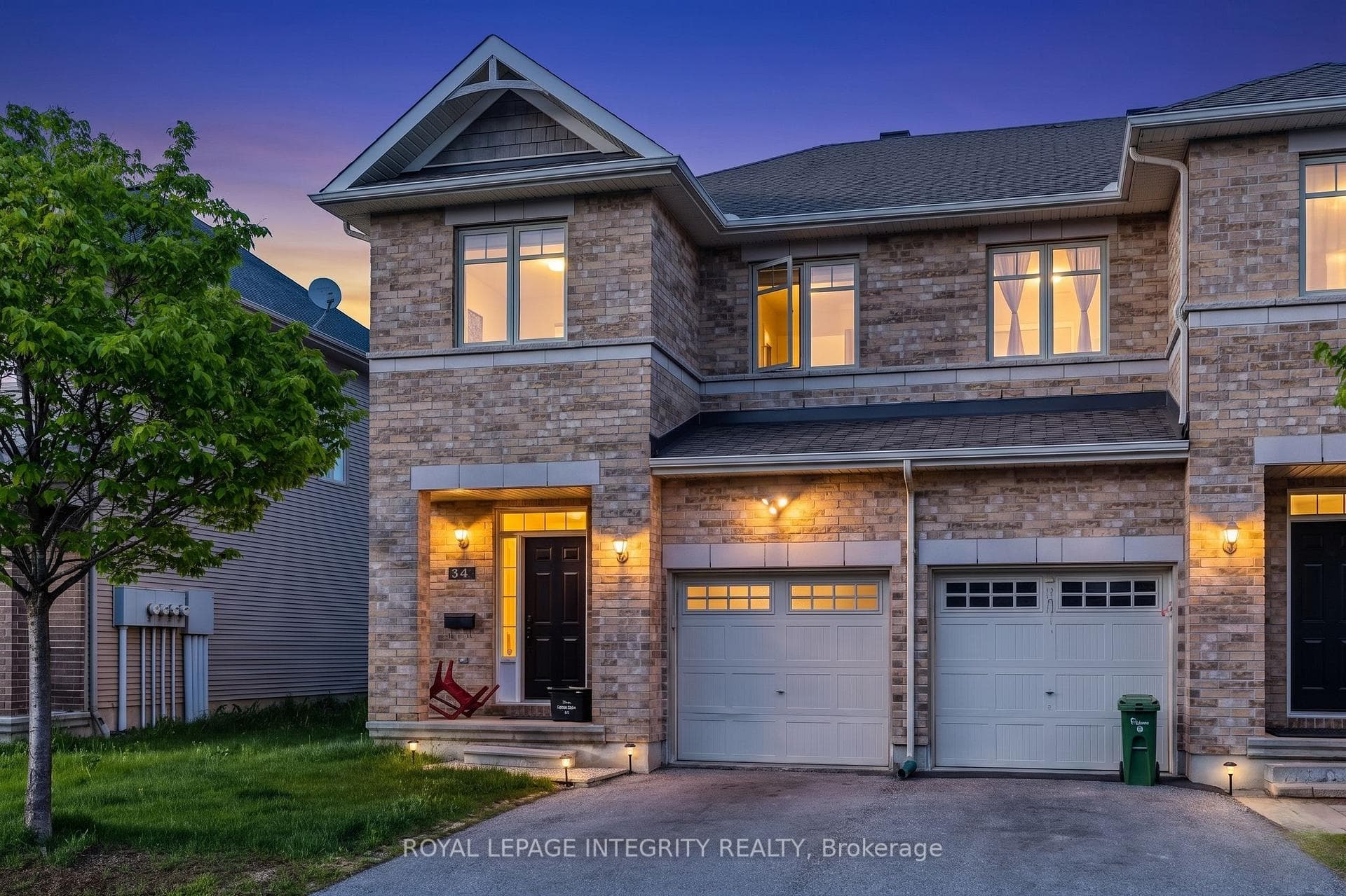 34 Torbec Avenue, Kanata, ON K2T 0B6