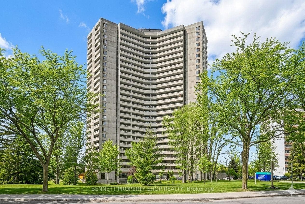 1081 Ambleside Drive 1201, Woodroffe, ON K2B 8C8