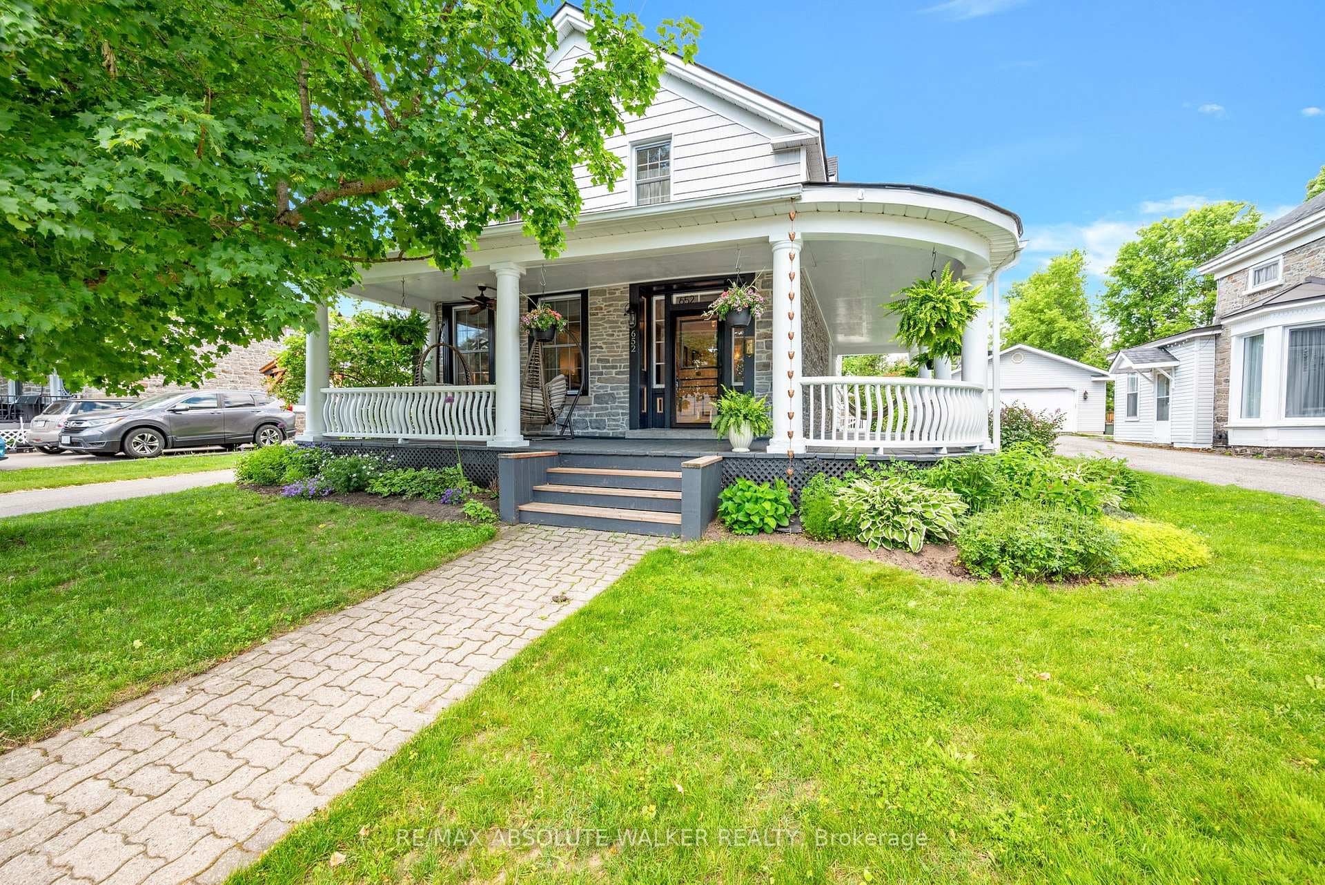 652 Henry Street W, Prescott, ON K0E 1T0