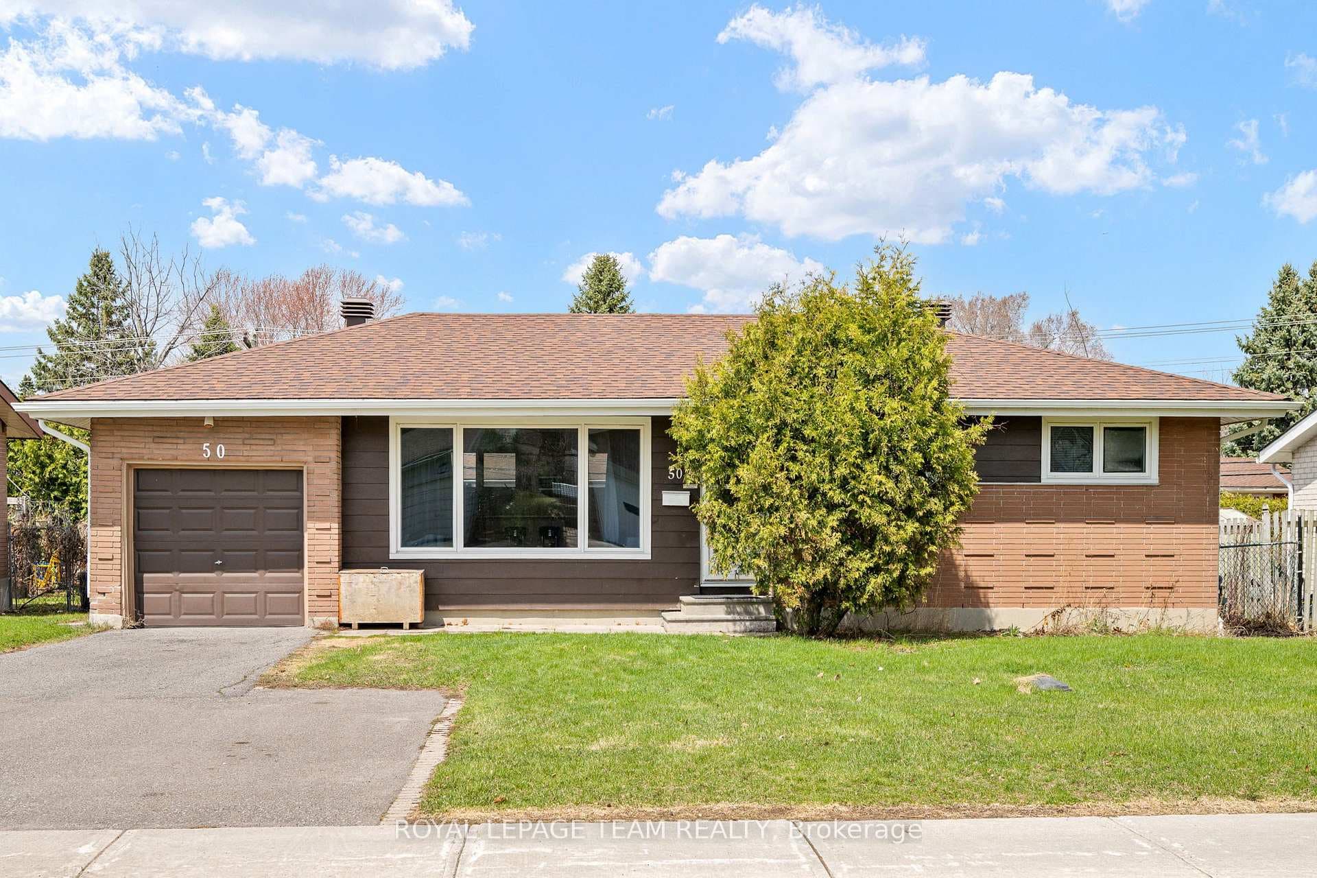 50 Hilliard Avenue, Cityview - Parkwoods Hills - Rideau Shore, ON K2E 6C1