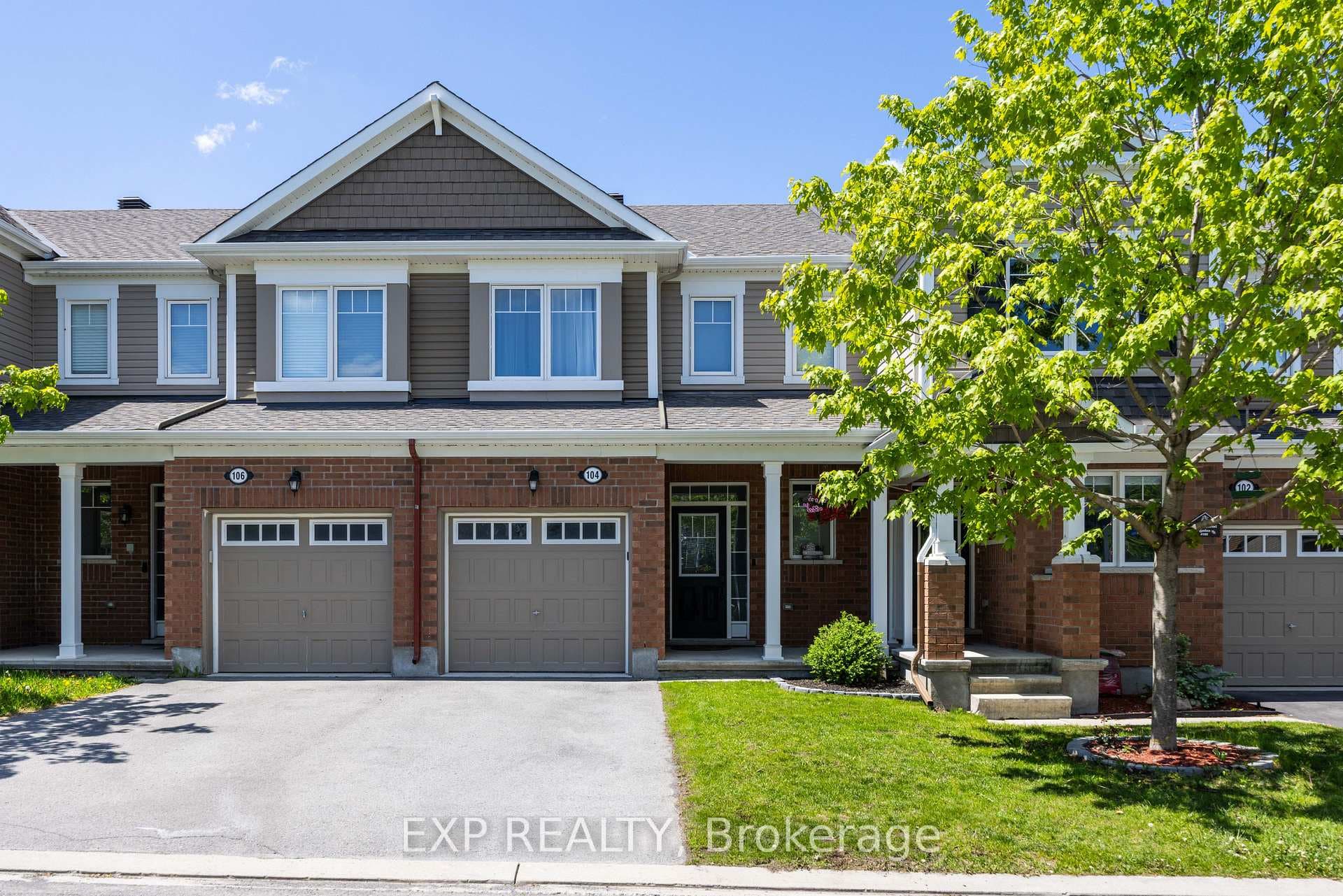 104 Conifer Creek Circle, Kanata, ON K2M 0L7