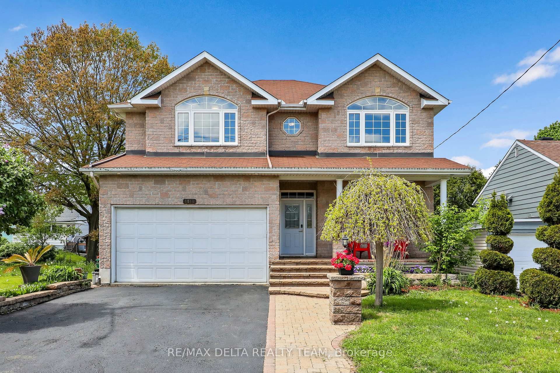1811 Kingsdale Avenue, Blossom Park - Airport and Area, ON K1T 1H7