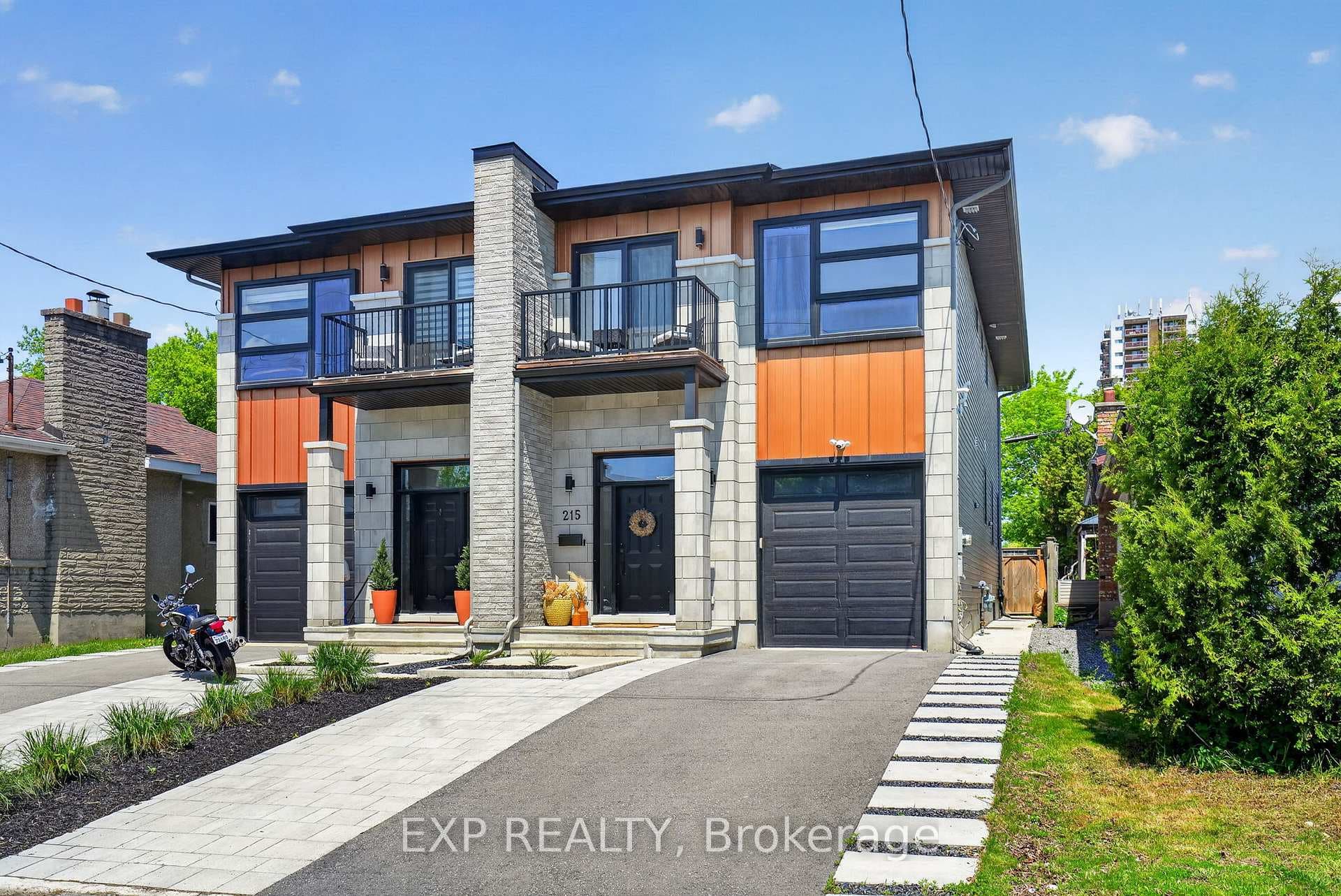 215 Columbus Avenue, Overbrook - Castleheights and Area, ON K1K 1P7