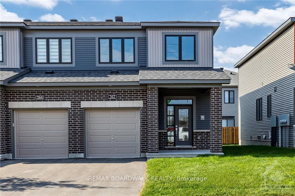 262 TULLAGHAN Heights, Barrhaven, ON K2J 7C2