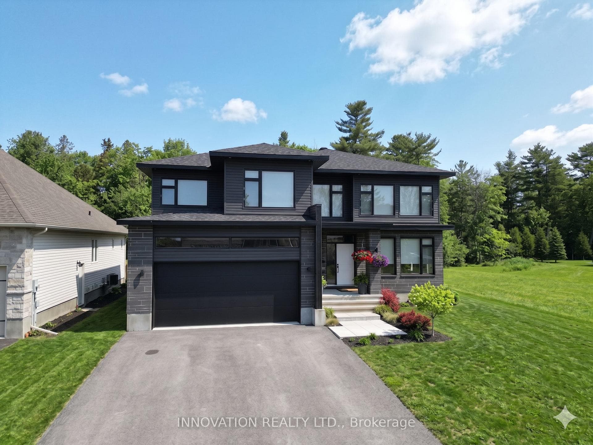 195 Charlies Lane, Carp - Huntley Ward, ON K0A 1L0