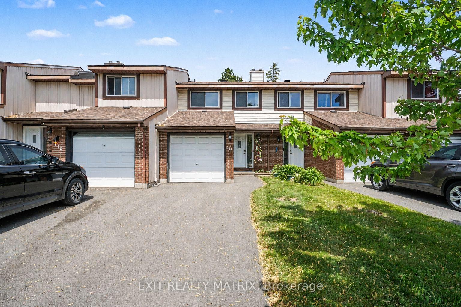 112 Castlefrank Road, Kanata, ON K2L 2Y8