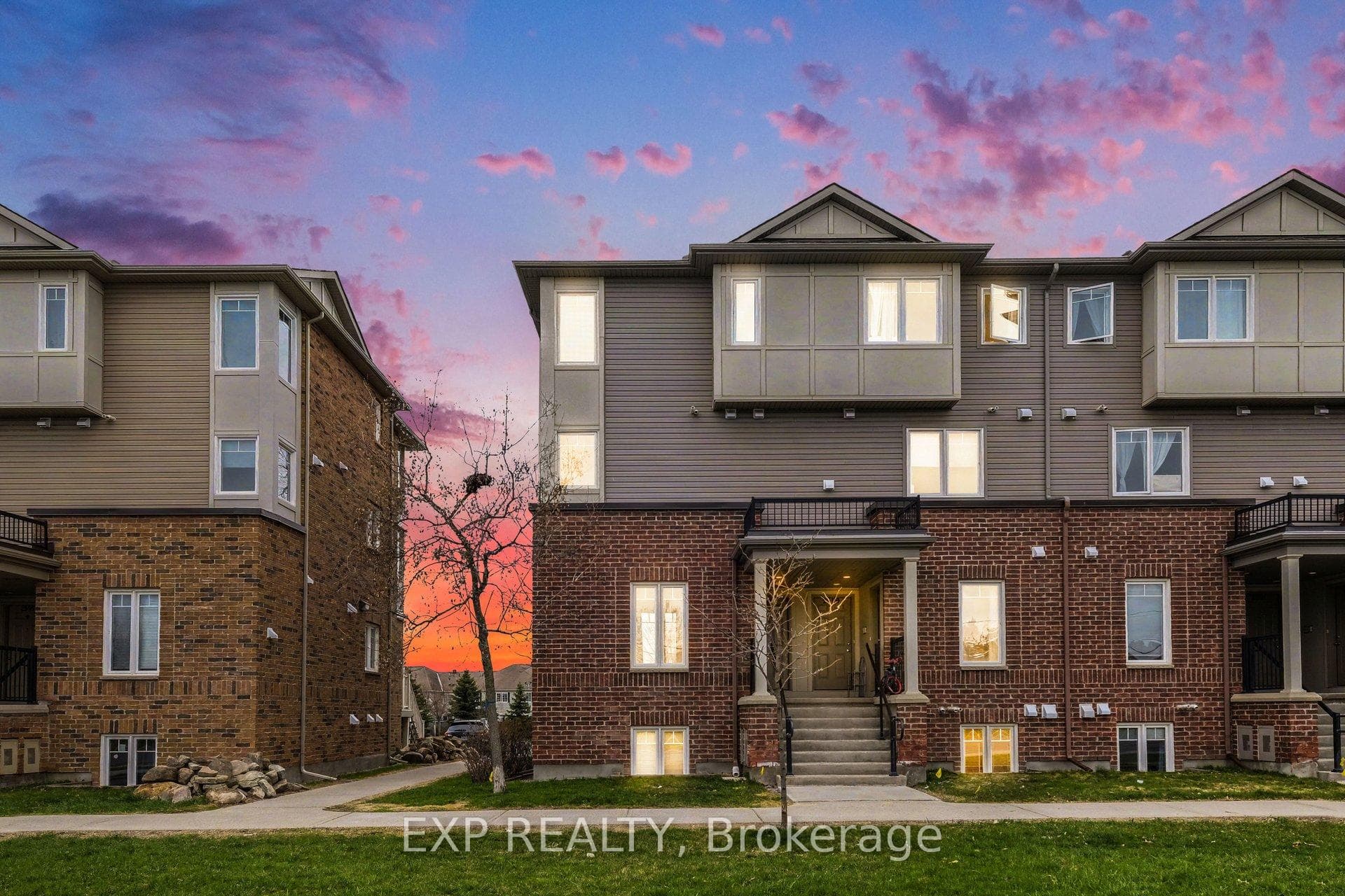 2563 Longfields Drive, Barrhaven, ON K2J 2L7