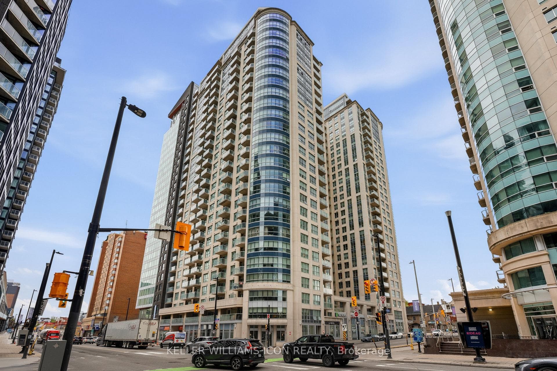 242 RIDEAU Street 704, Lower Town - Sandy Hill, ON K1N 0B7