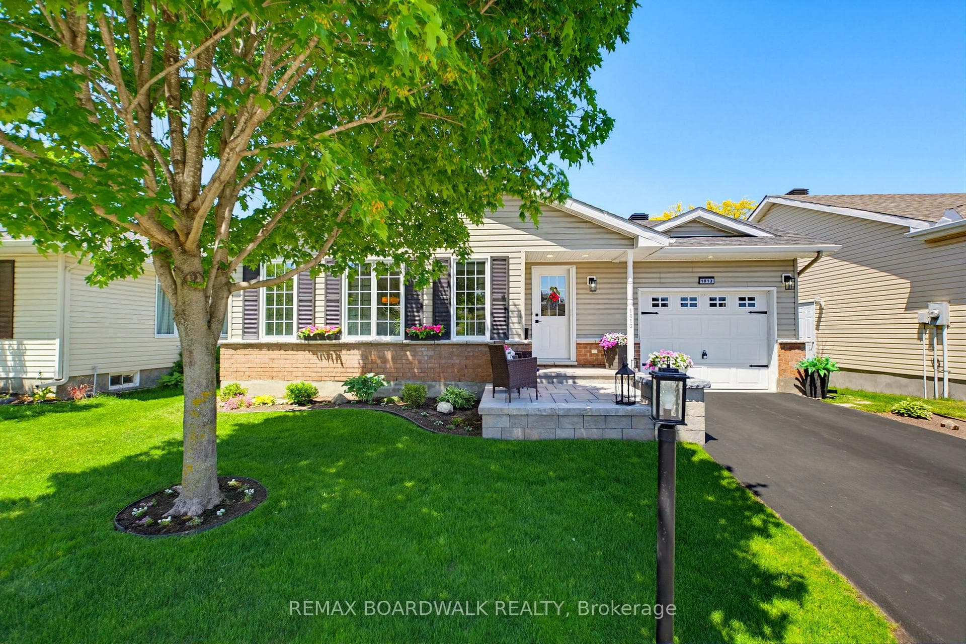 1013 Ada Barrington Private, Greely - Metcalfe - Osgoode - Vernon and Area, ON K4M 1M1