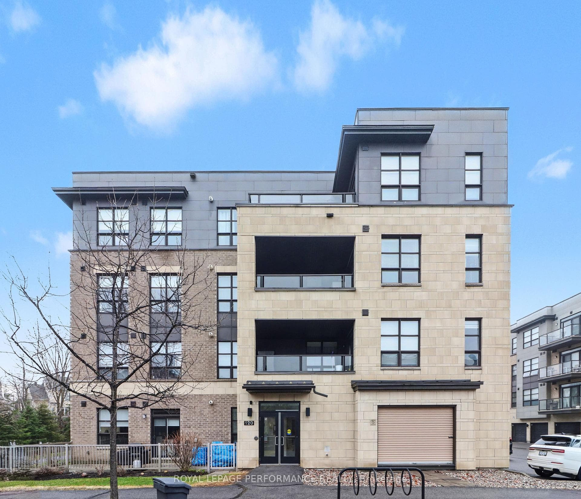 120 Montblanc Private 403, Orleans - Convent Glen and Area, ON K1C 0B1