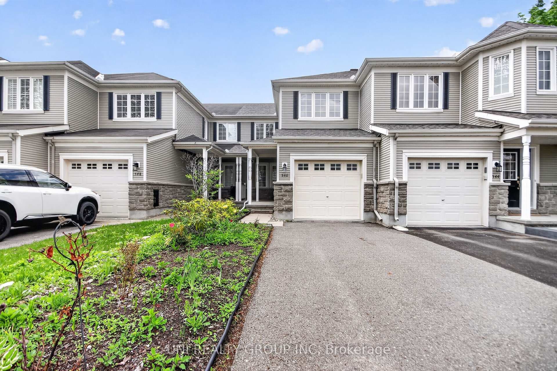 546 Ashbourne Crescent, Barrhaven, ON K2J 0P6