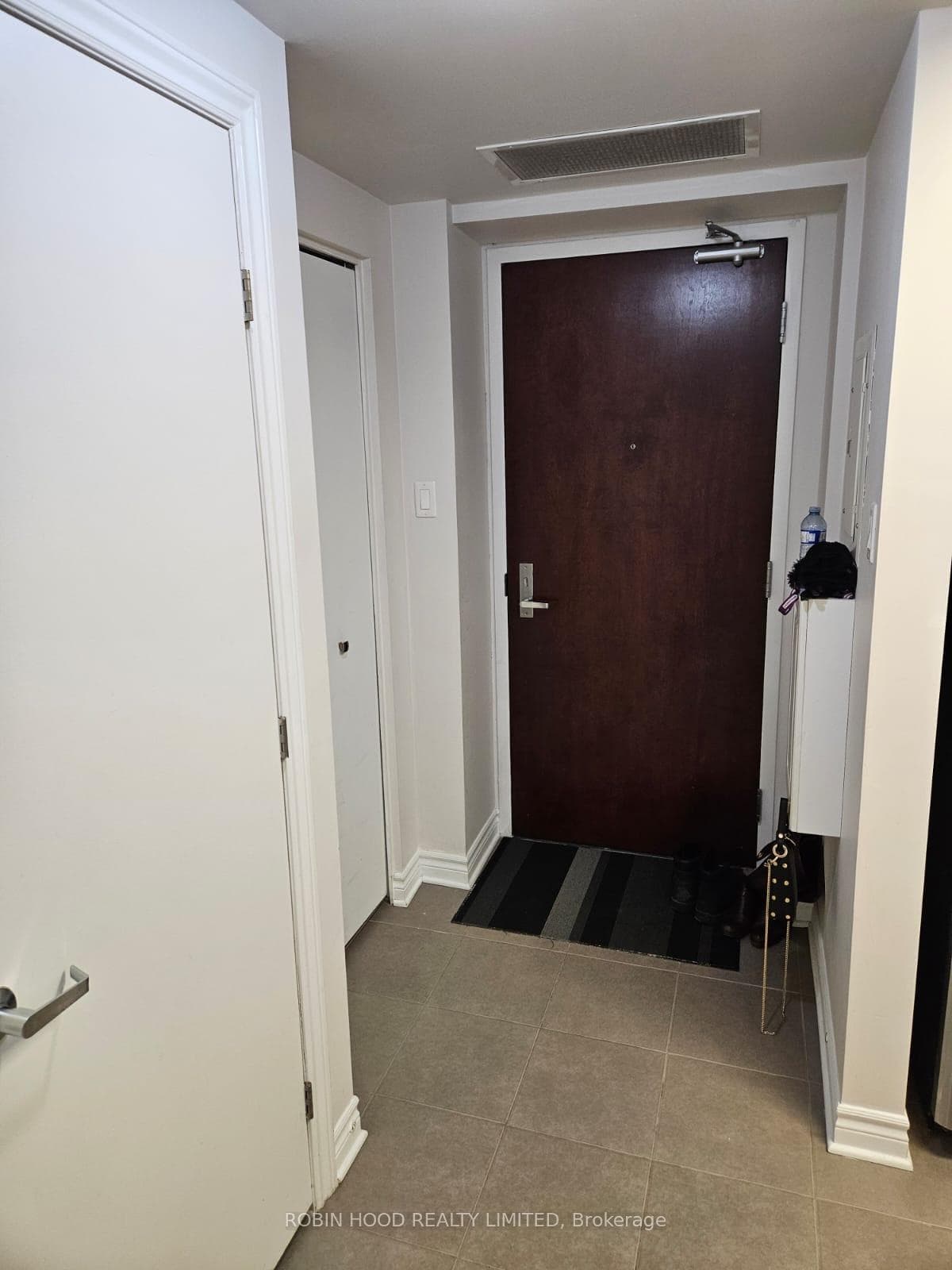 200 Rideau Street 1610, Lower Town - Sandy Hill, ON K1N 5Y1