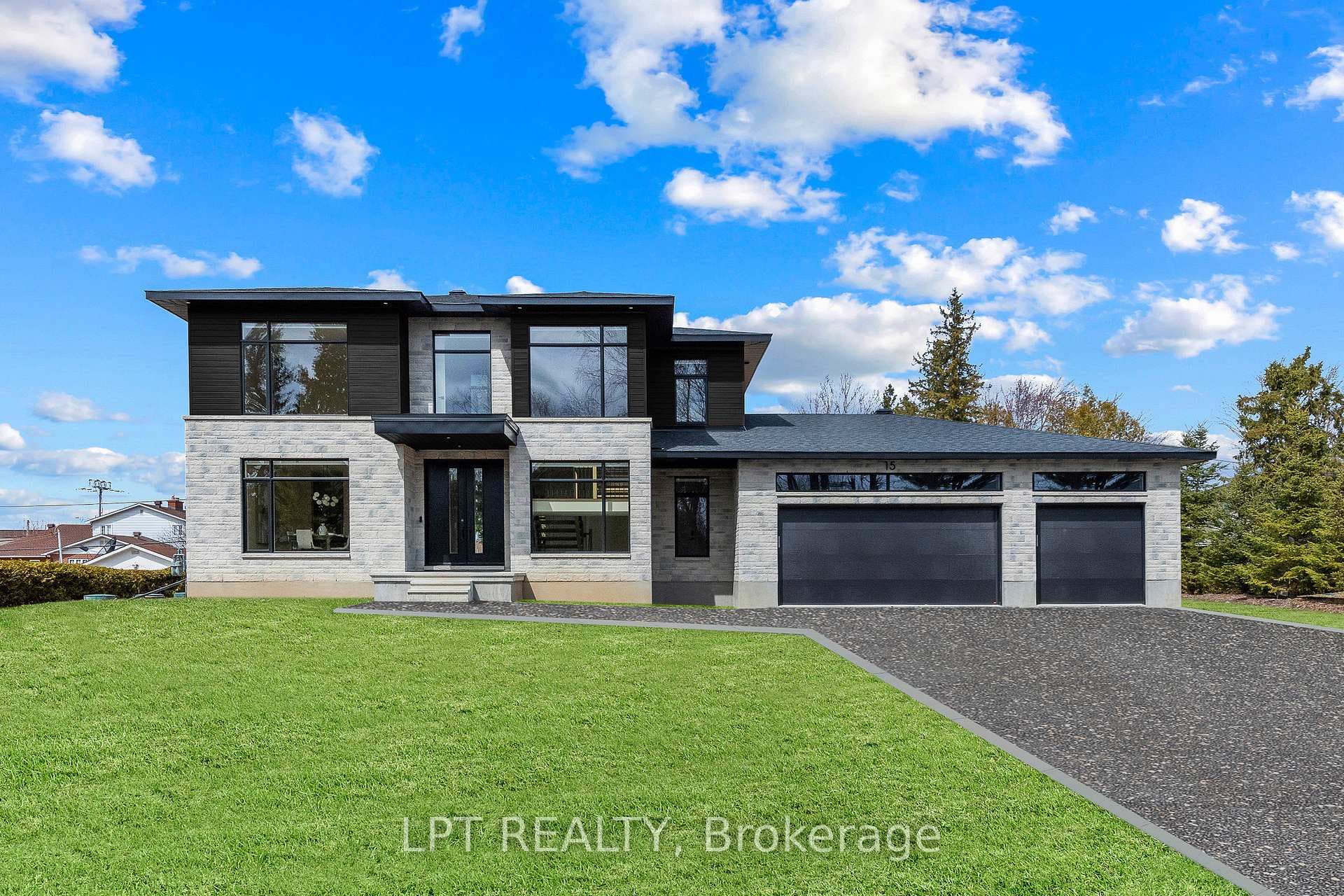 400 Ashbee Court, Manotick - Kars - Rideau Twp and Area, ON K4M 0A8