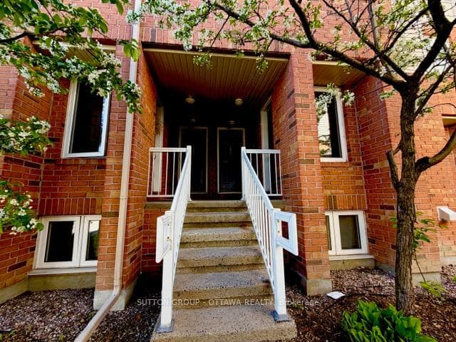 115 Tall Pines Private, South of Baseline to Knoxdale, ON K2H 1H1
