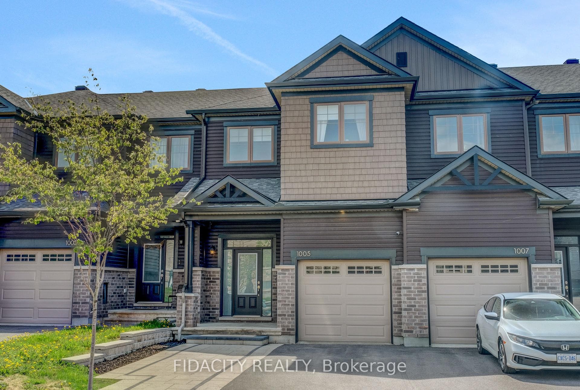 1005 Kijik Crescent, Blossom Park - Airport and Area, ON K1X 0G9