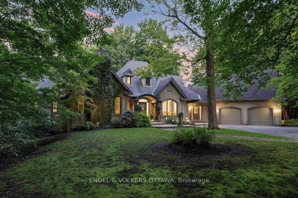 1412 HOUSTON Crescent, Kanata, ON K2W 1B6