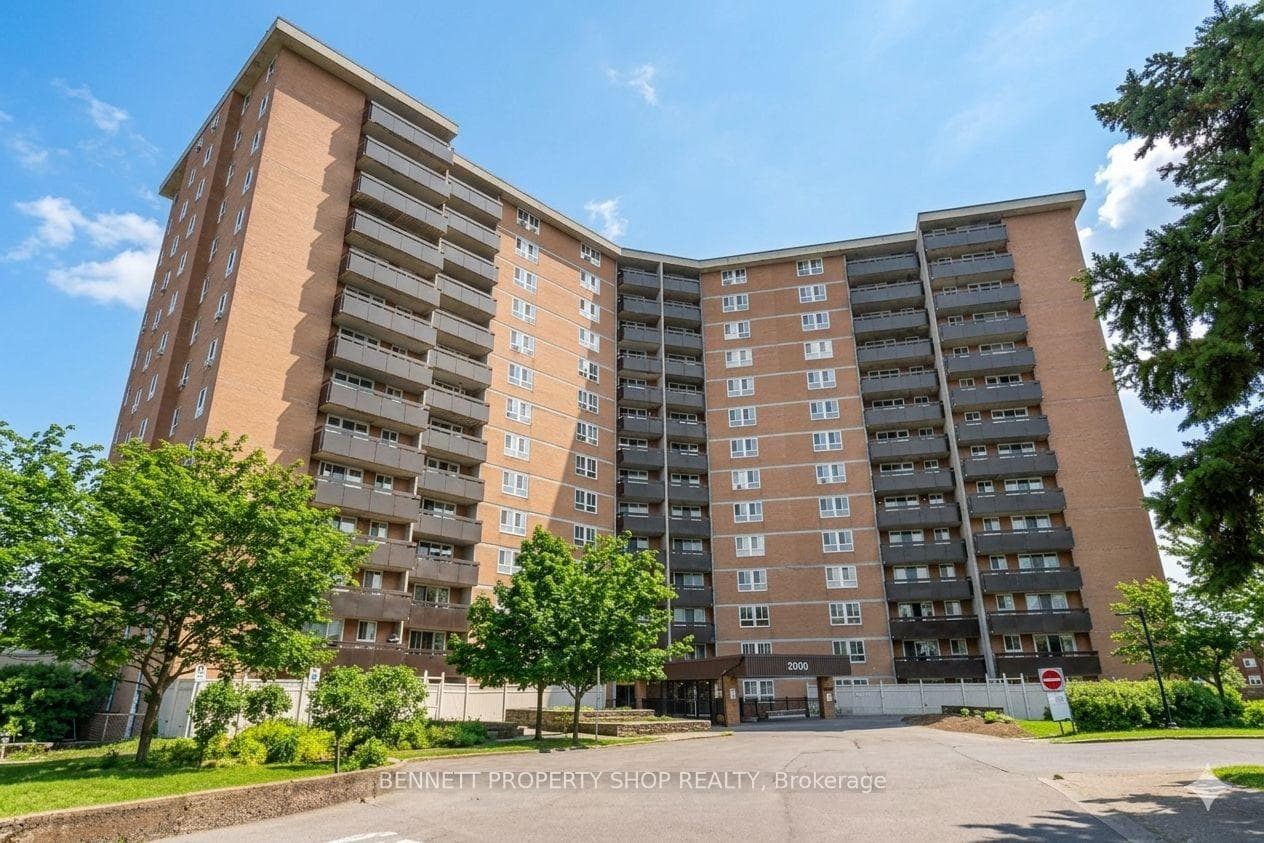 2000 Jasmine Crescent 410, Beacon Hill North - South and Area, ON K1J 8K4