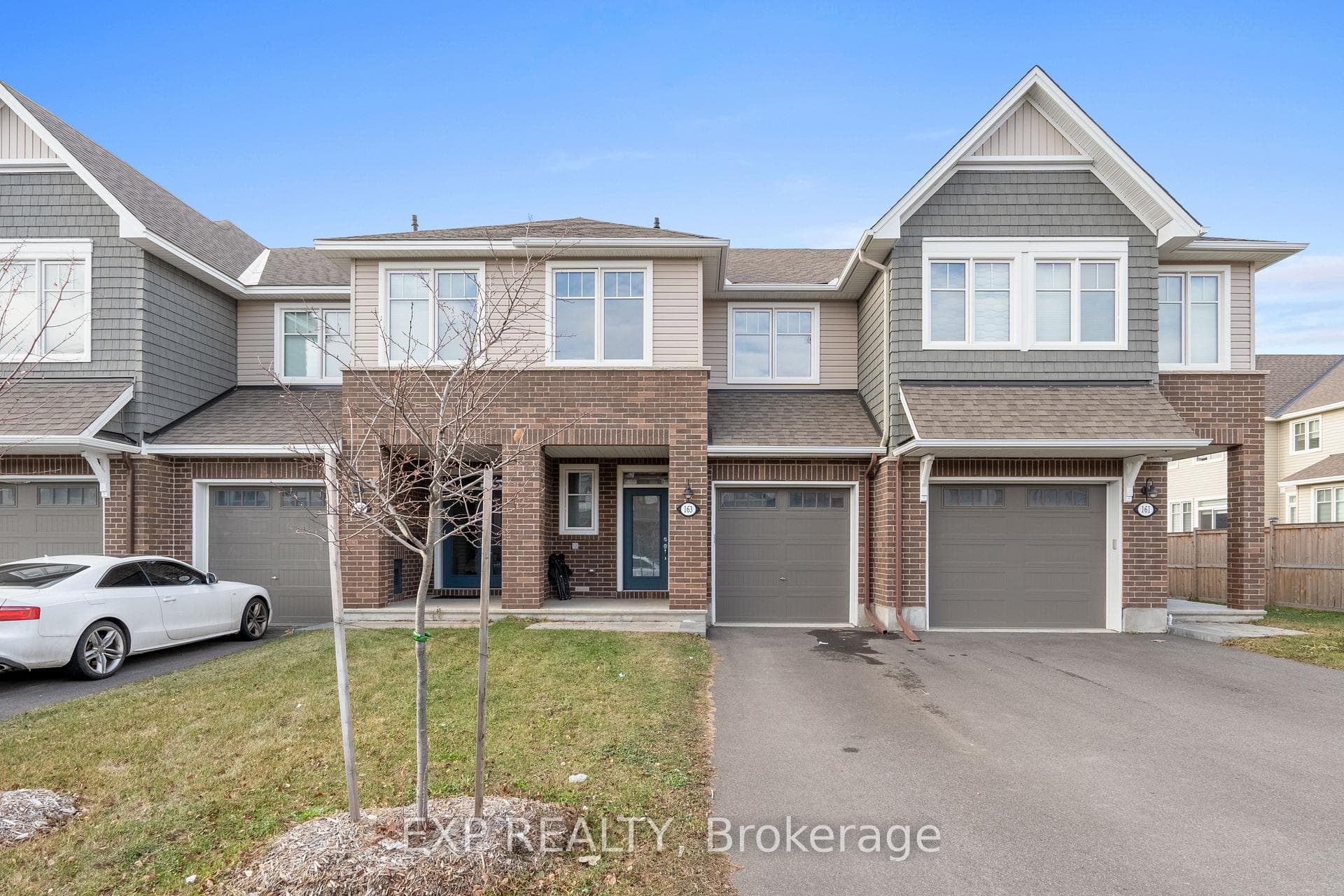 163 Angelonia Crescent, Blossom Park - Airport and Area, ON K1T 3V9