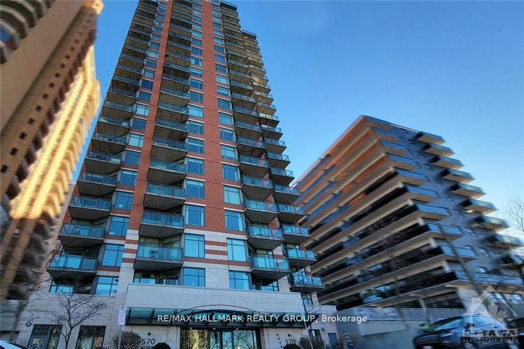 570 Laurier Avenue W 906, Ottawa Centre, ON K1R 1C8